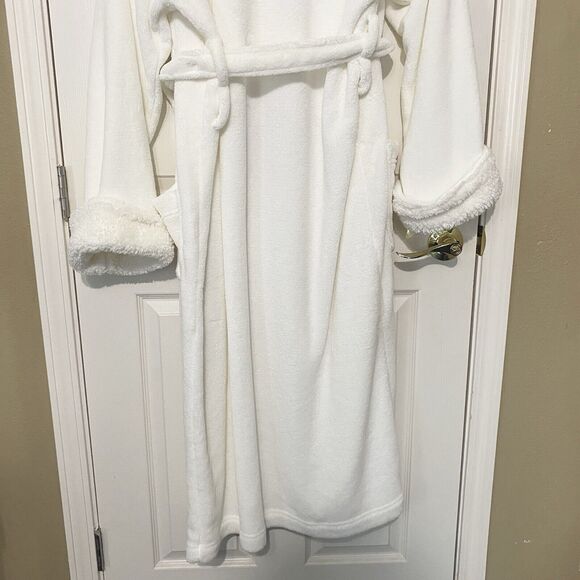 Pottery Barn Womens Size Large Soft Plush Robe Belted Long Sleeve White Cozy - Picture 10 of 13